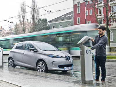 Renault: Τέσσερα ηλεκτρικά μοντέλα σε 18 μήνες